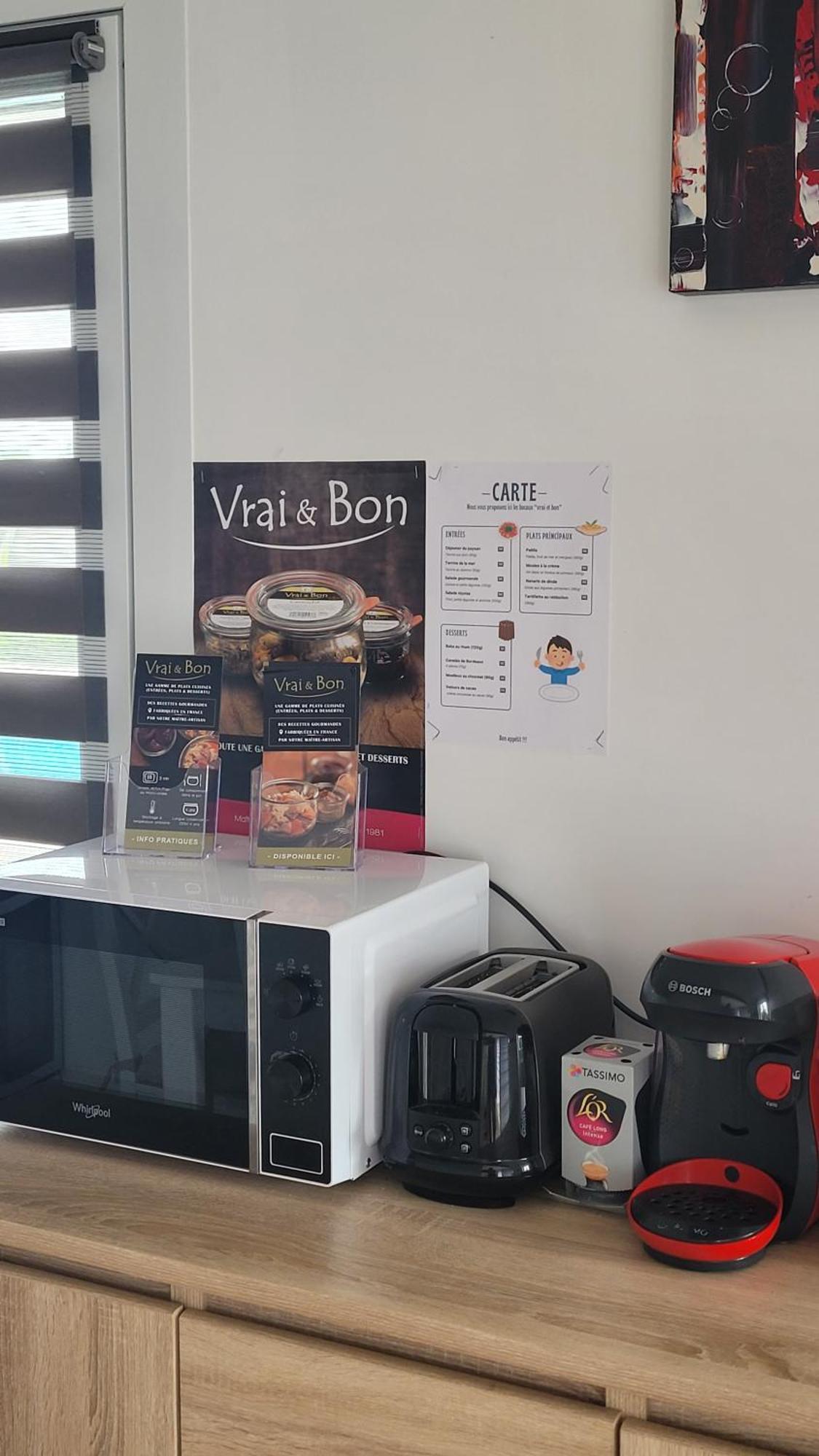 Gite Le Petit Doue Бресюр Екстериор снимка